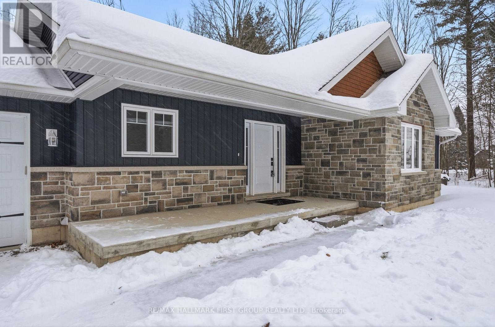 Front Veranda - 35 Crookston Road, Centre Hastings, ON - Outdoor