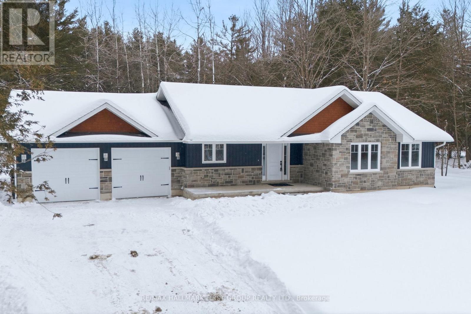 Attached Double Garage - 35 Crookston Road, Centre Hastings, ON - Outdoor