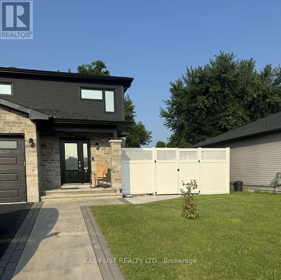 306 Belfort Crescent, Cornwall, ON - Outdoor
