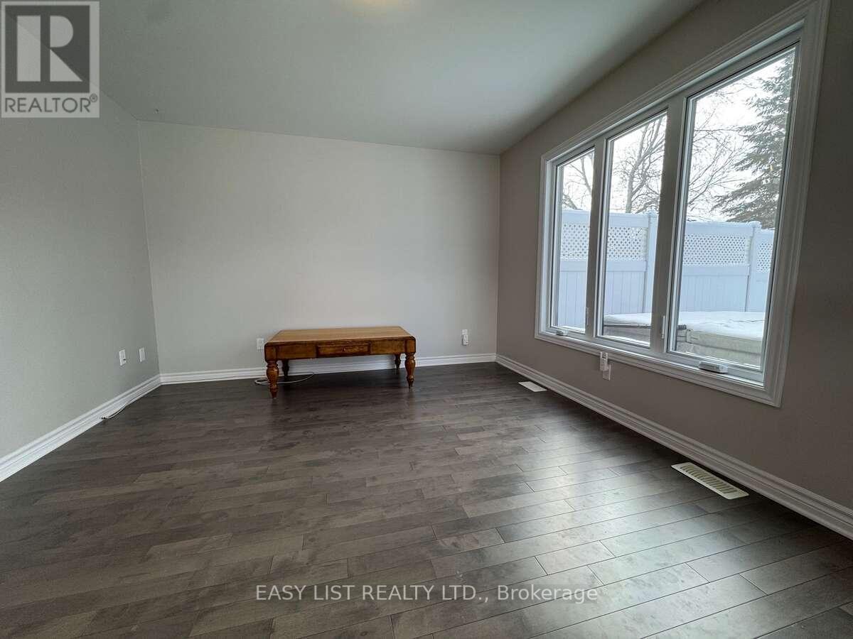 306 Belfort Crescent, Cornwall, ON - Indoor Photo Showing Other Room