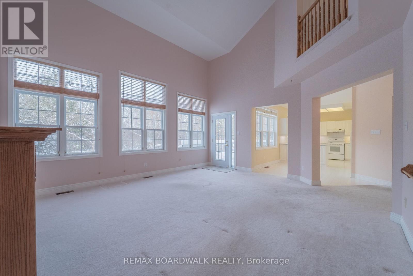 Family Room - 57 Mattawa Crescent, Ottawa, ON - Indoor Photo Showing Other Room