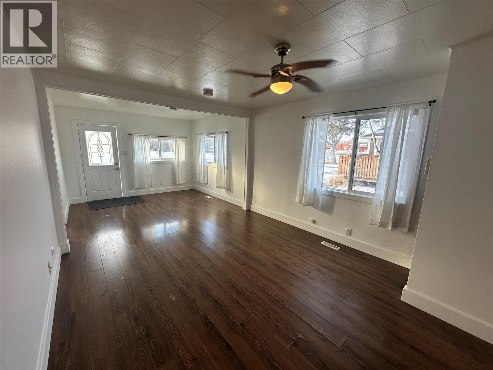 1616 102 Avenue, Dawson Creek, BC - Indoor Photo Showing Other Room