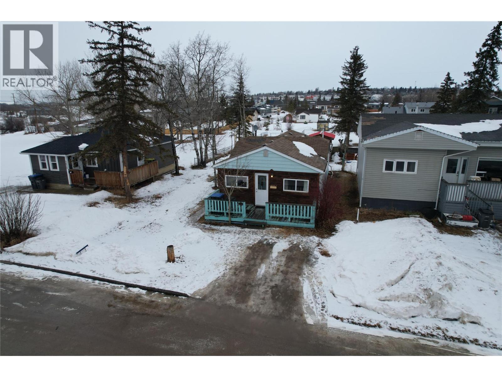 1616 102 Avenue, Dawson Creek, BC - Outdoor