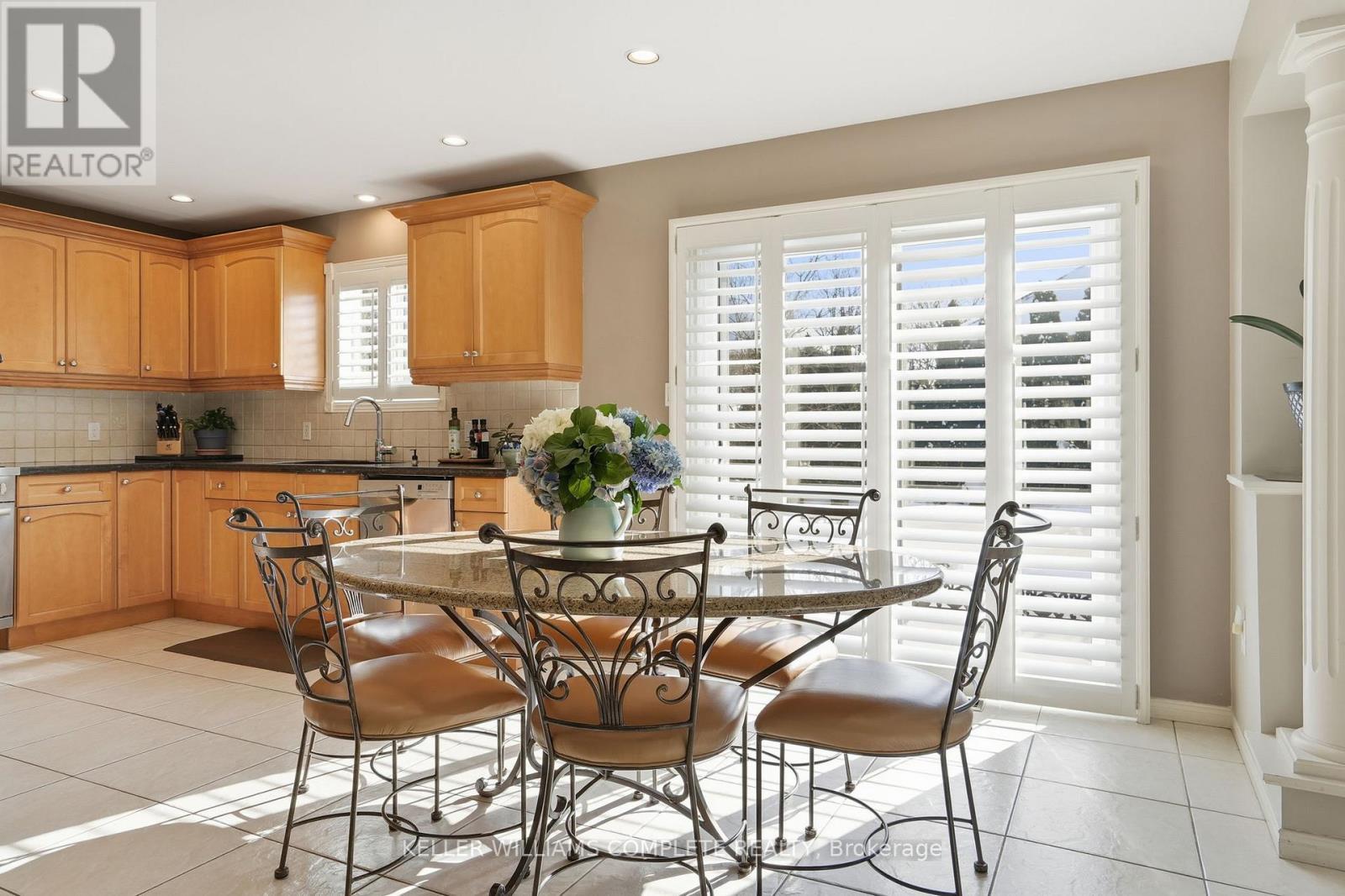 37 Southcreek Drive, Hamilton, ON - Indoor Photo Showing Other Room