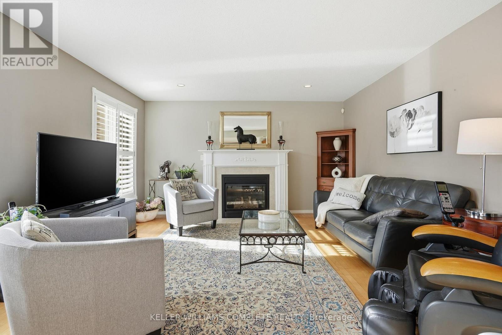 37 Southcreek Drive, Hamilton, ON - Indoor Photo Showing Living Room With Fireplace