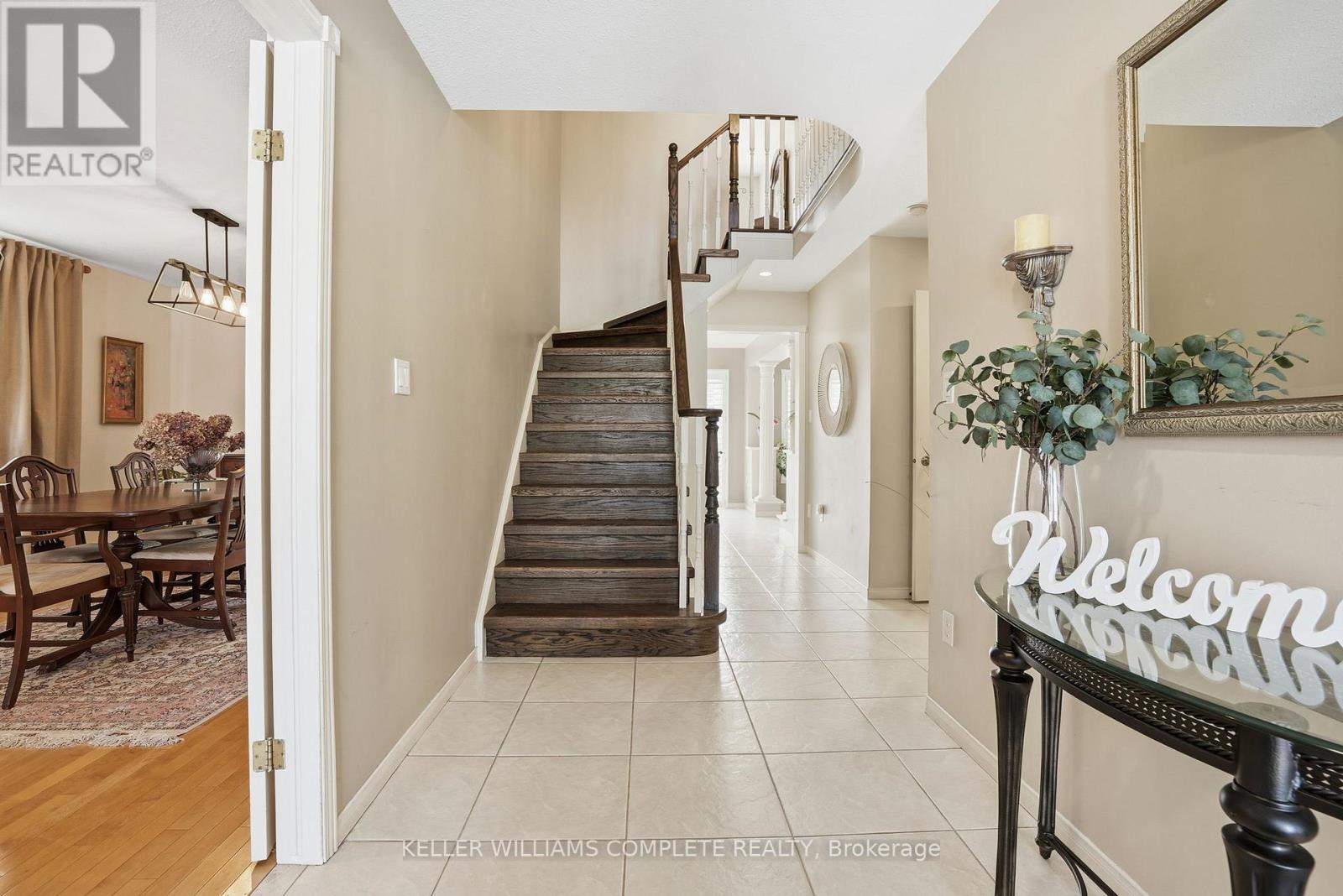37 Southcreek Drive, Hamilton, ON - Indoor Photo Showing Other Room
