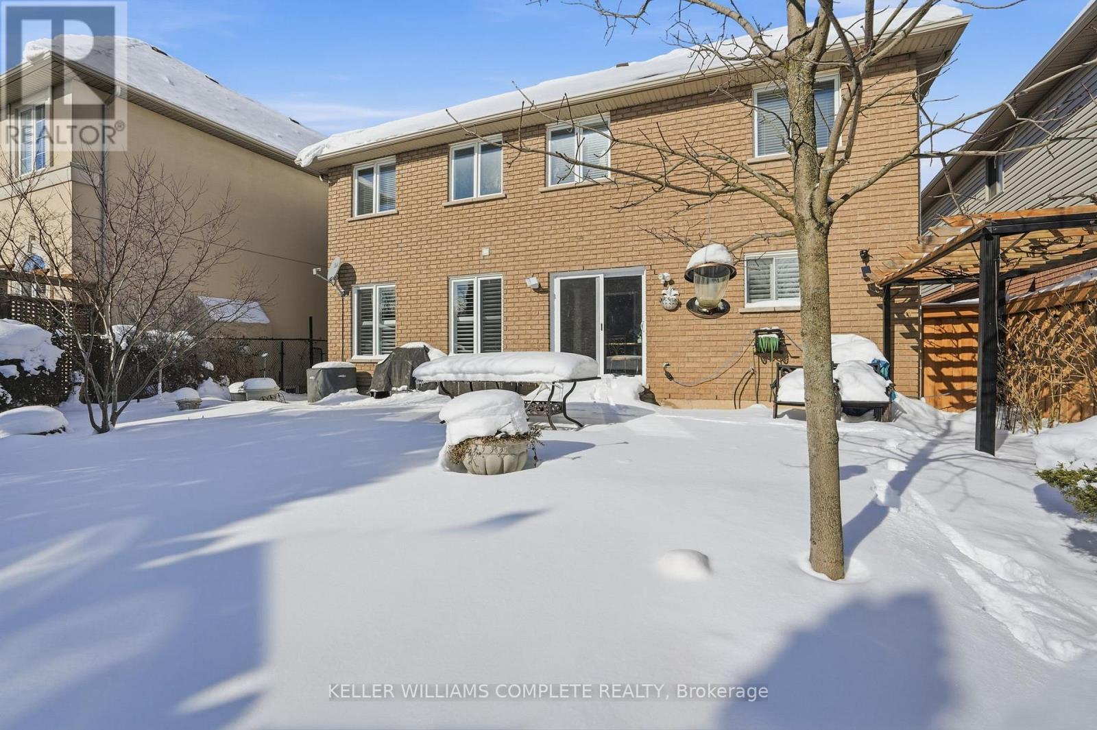 37 Southcreek Drive, Hamilton, ON - Outdoor