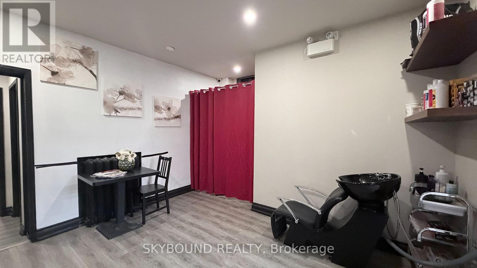 543A College Street, Toronto, ON