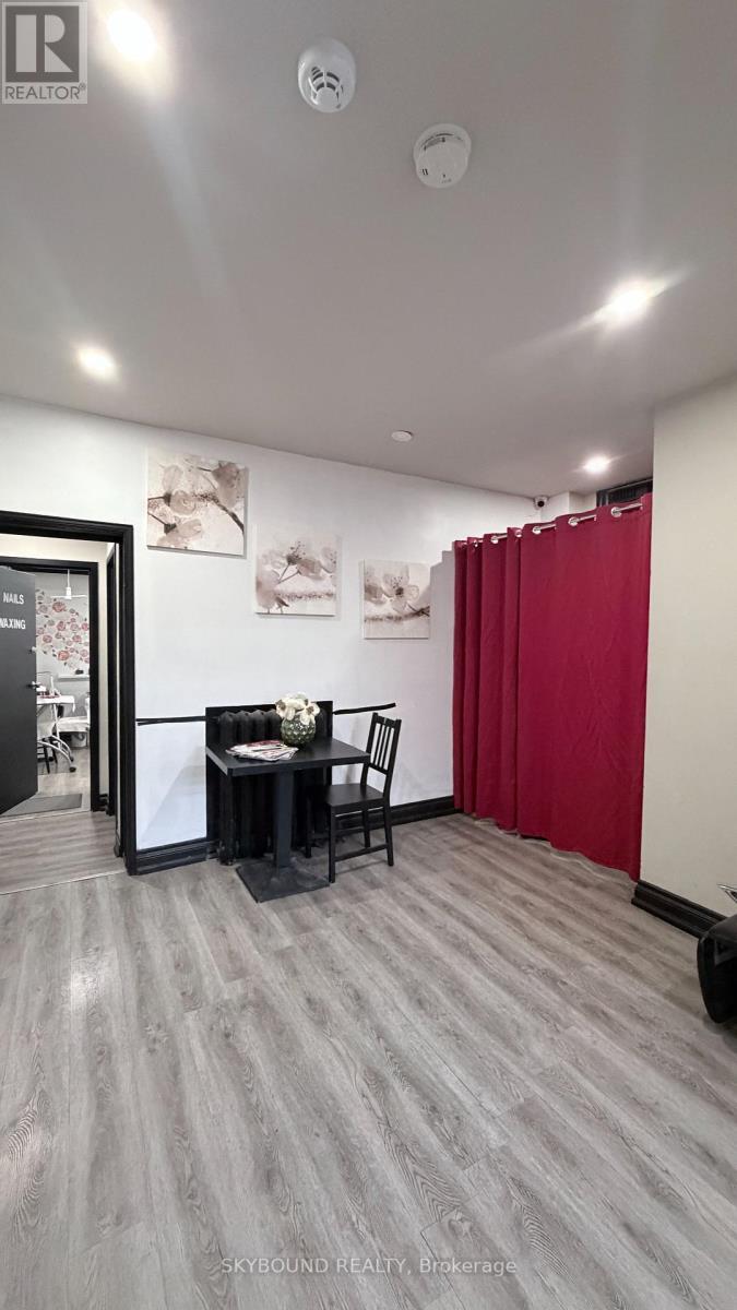 543A College Street, Toronto, ON