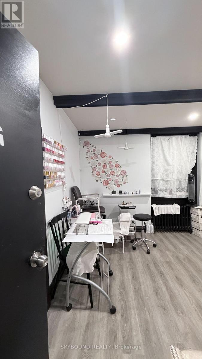 543A College Street, Toronto, ON