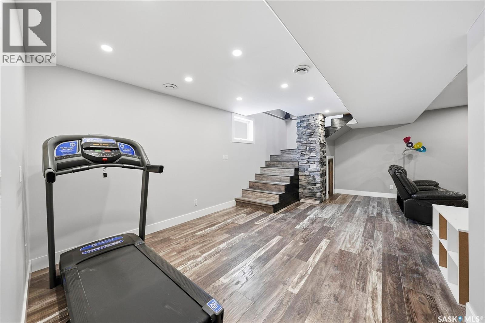 1110 Main Street N, Watrous, SK - Indoor Photo Showing Gym Room