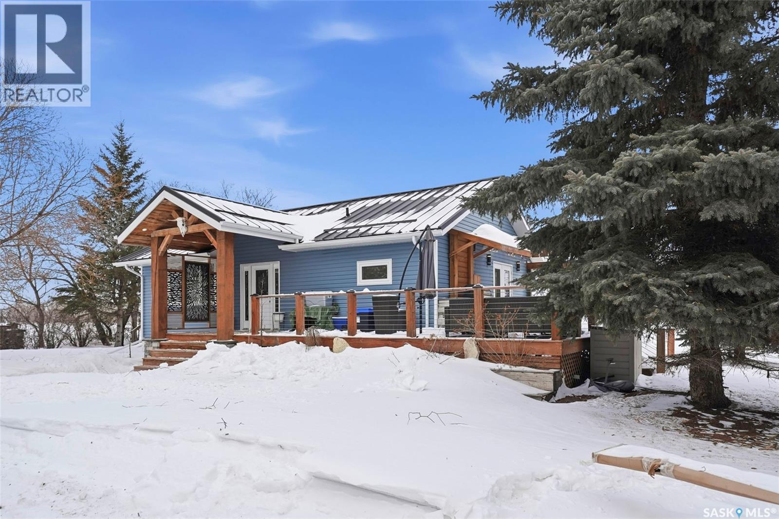 1110 Main Street N, Watrous, SK - Outdoor With Facade