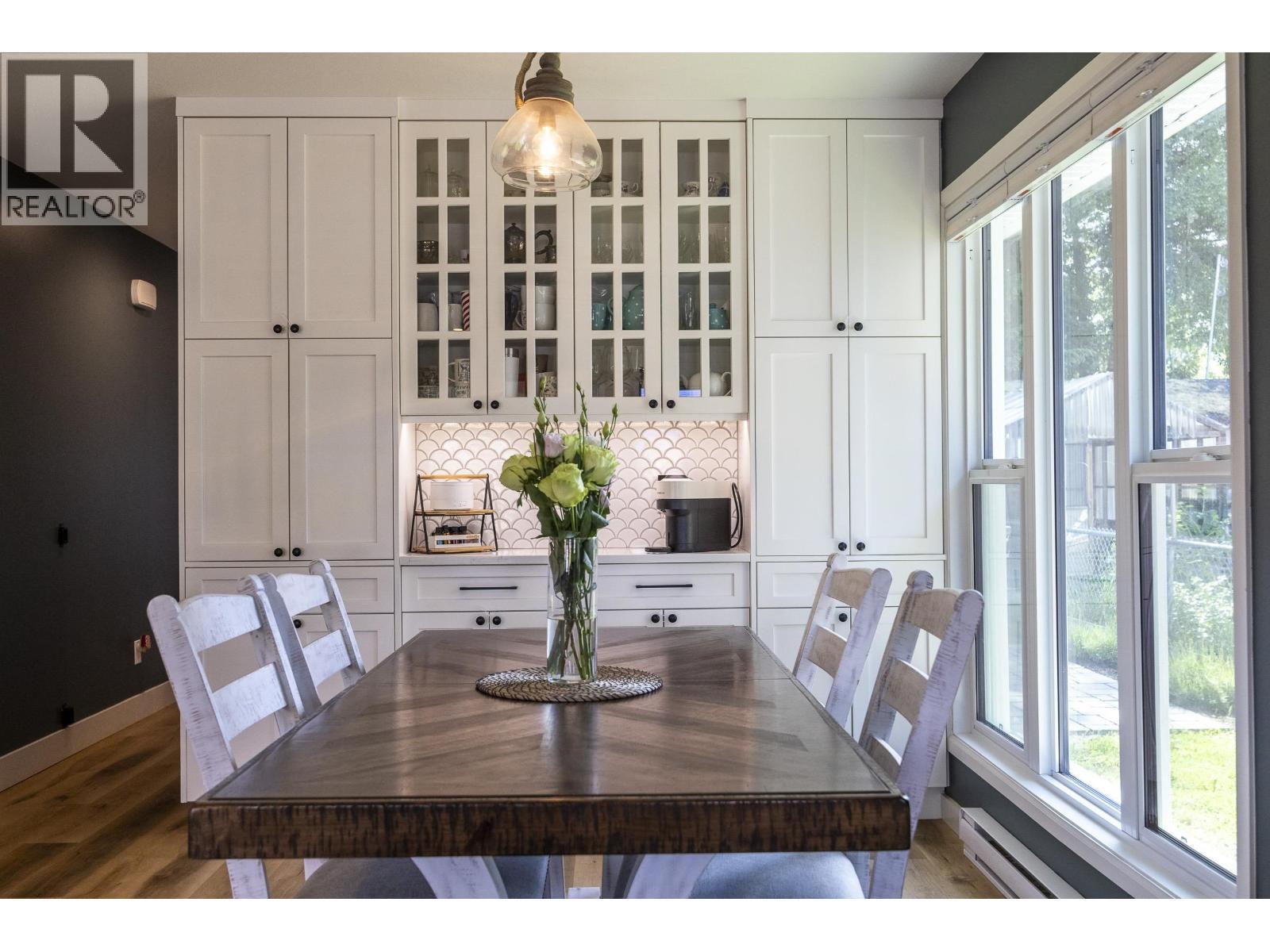 1 2218 Evergreen Street, Terrace, BC - Indoor Photo Showing Dining Room
