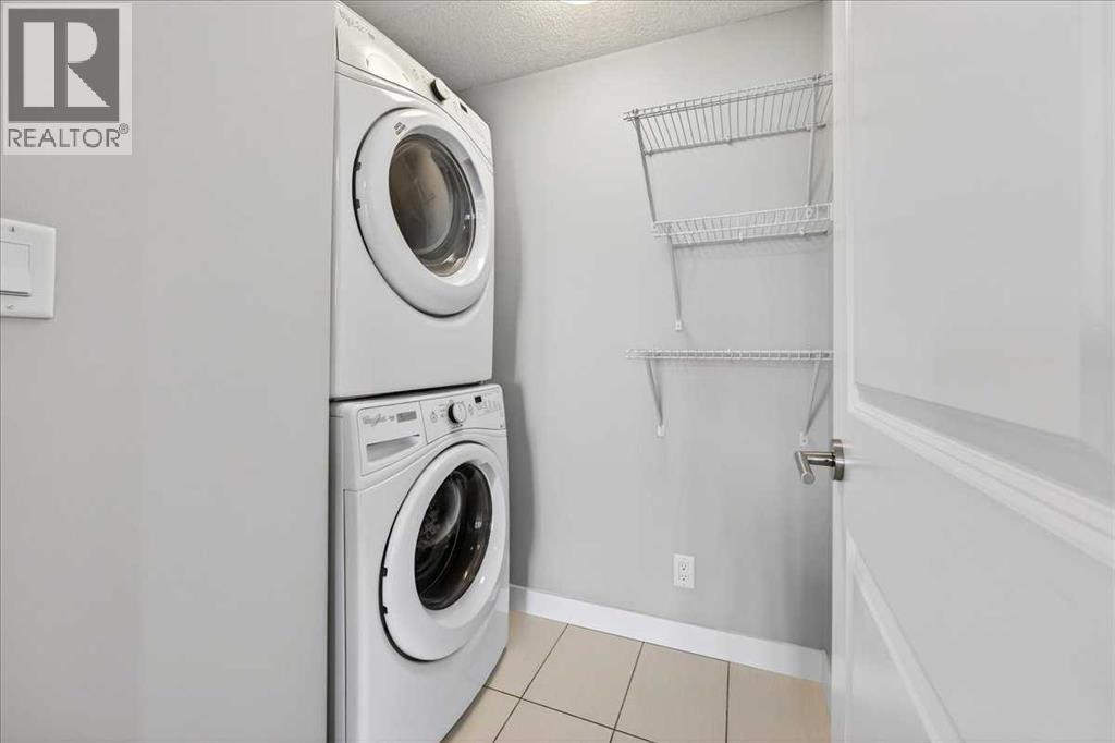 501, 24 Varsity Estates Circle Nw, Calgary, AB - Indoor Photo Showing Laundry Room