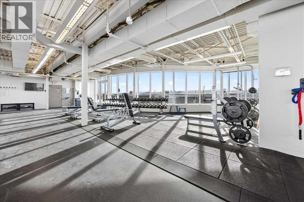 501, 24 Varsity Estates Circle Nw, Calgary, AB - Indoor