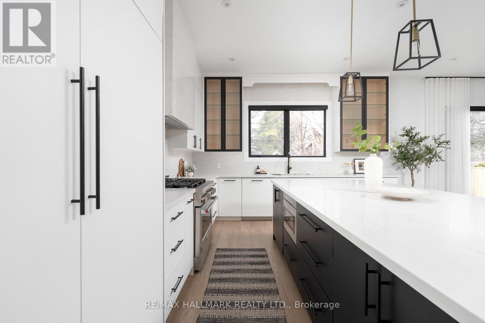 36 Karnwood Drive, Toronto, ON - Indoor Photo Showing Kitchen