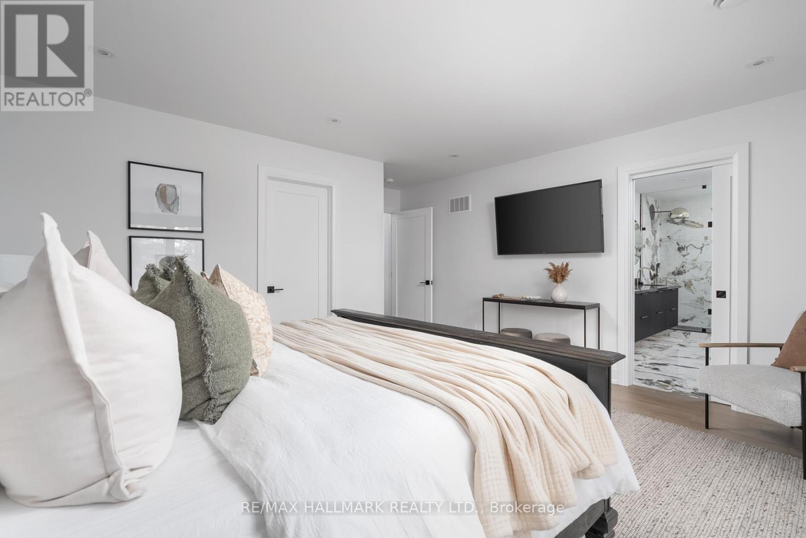 36 Karnwood Drive, Toronto, ON - Indoor Photo Showing Bedroom