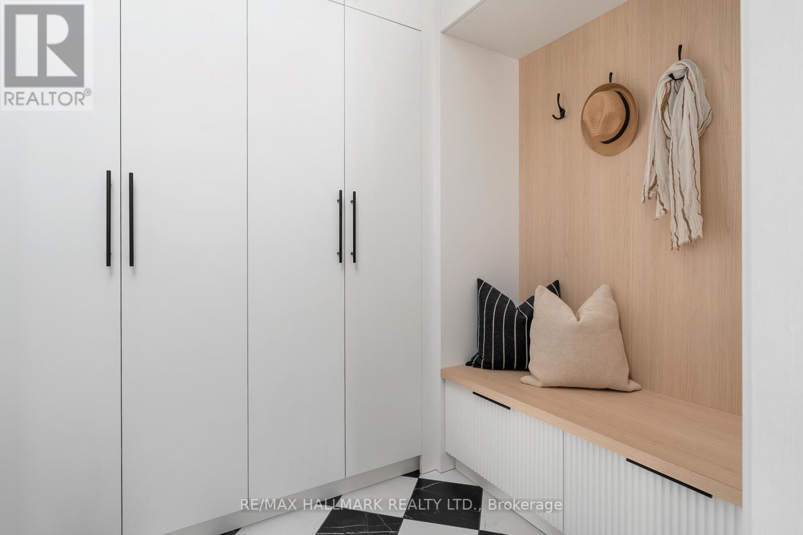 36 Karnwood Drive, Toronto, ON - Indoor