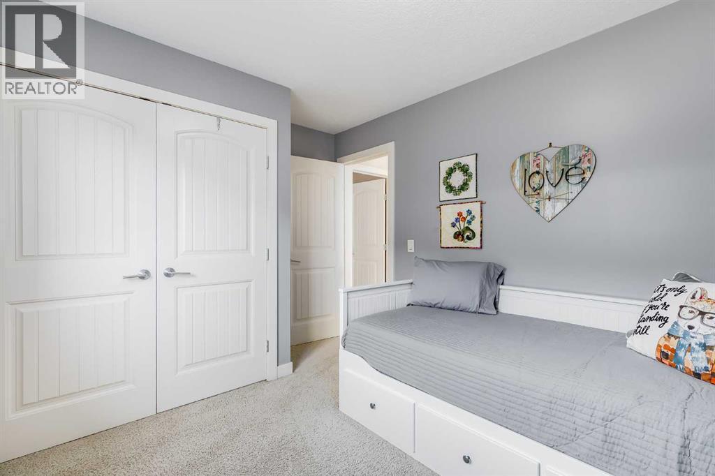 Bedroom #2 - 382 Williamstown Green Nw, Airdrie, AB - Indoor Photo Showing Bedroom