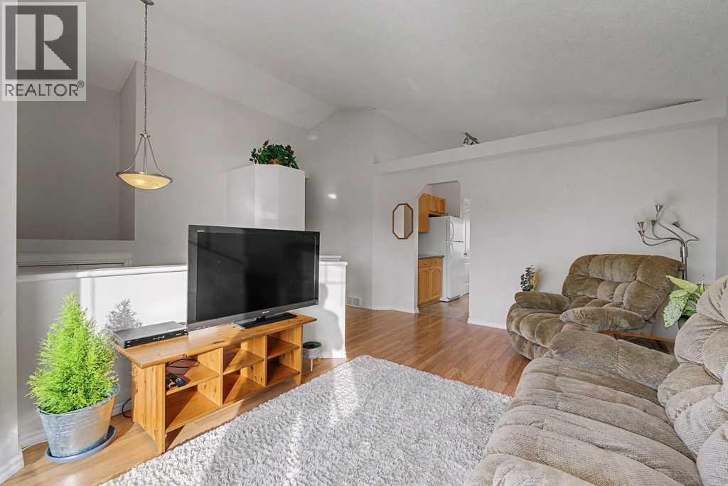 272 Chaparral Drive Se, Calgary, AB - Indoor Photo Showing Living Room
