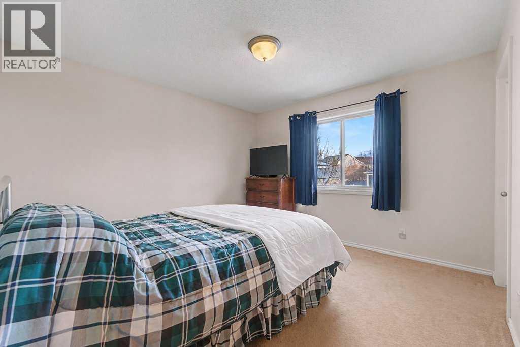 272 Chaparral Drive Se, Calgary, AB - Indoor Photo Showing Bedroom