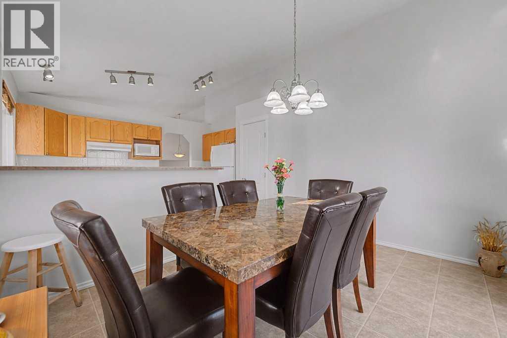 272 Chaparral Drive Se, Calgary, AB - Indoor Photo Showing Dining Room