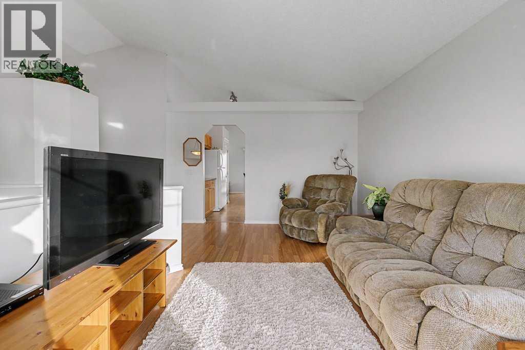 272 Chaparral Drive Se, Calgary, AB - Indoor Photo Showing Living Room