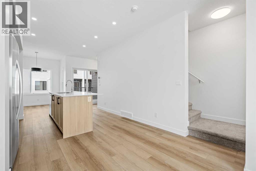 1506, 25 Wildwoods Court Sw, Airdrie, AB - Indoor Photo Showing Kitchen