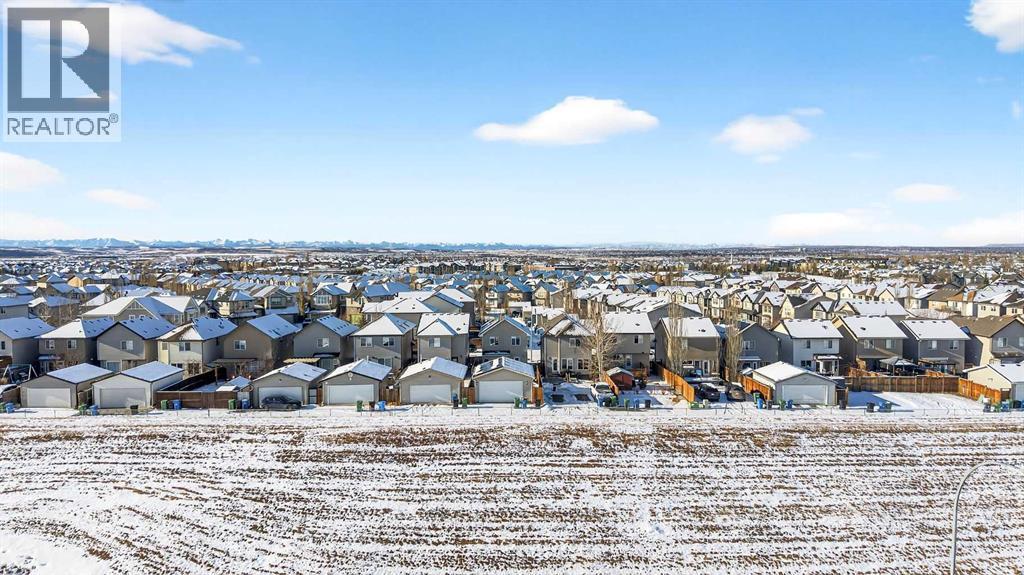 336 Cranberry Circle Se, Calgary, AB - Outdoor