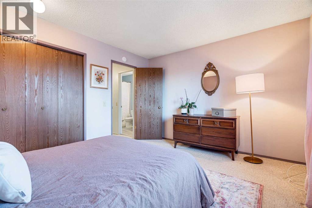 6 Castleglen Road Ne, Calgary, AB - Indoor Photo Showing Bedroom