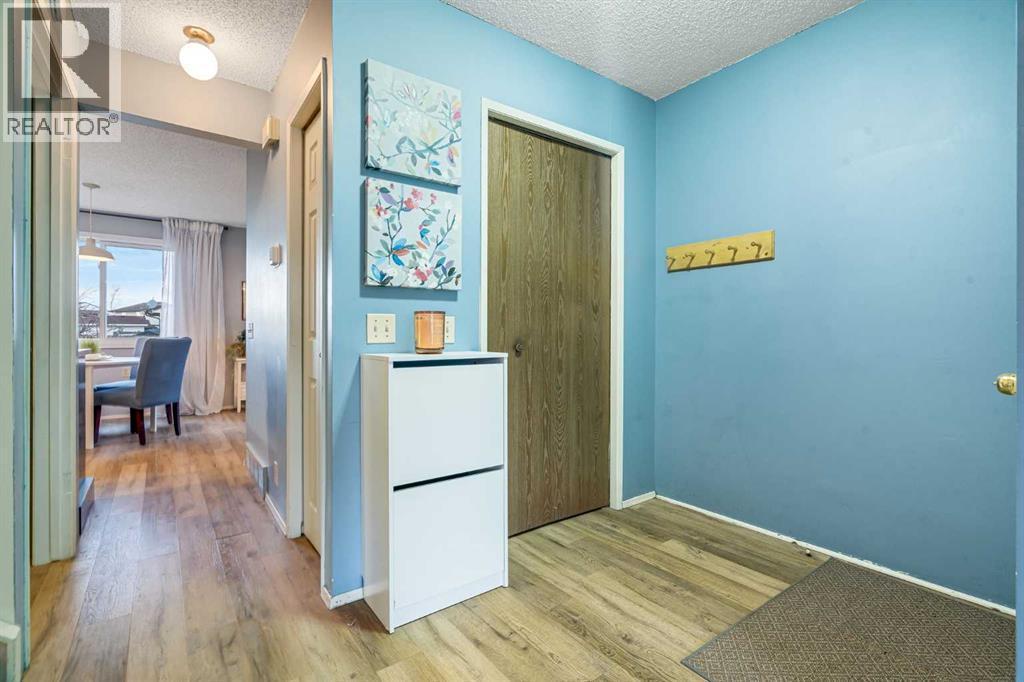 Front Entryway - 6 Castleglen Road Ne, Calgary, AB - Indoor Photo Showing Other Room