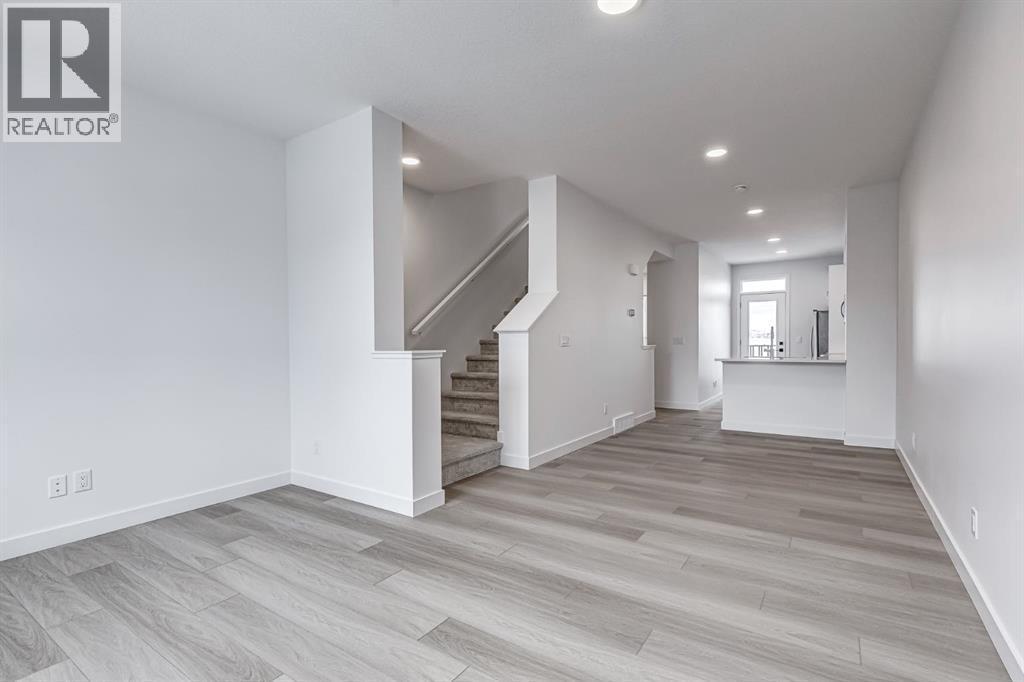 202, 437 Alpine Avenue Sw, Calgary, AB - Indoor Photo Showing Other Room