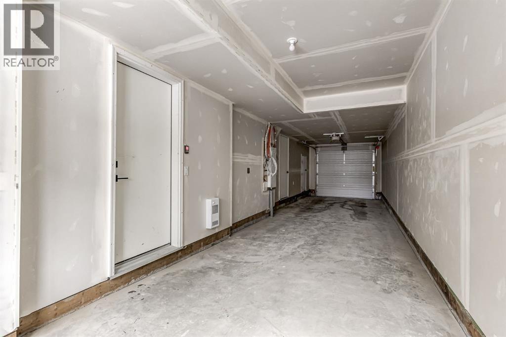 202, 437 Alpine Avenue Sw, Calgary, AB - Indoor Photo Showing Other Room