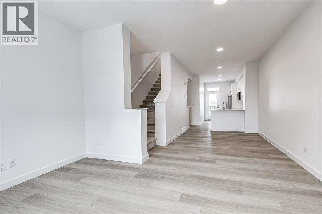 202, 437 Alpine Avenue Sw, Calgary, AB - Indoor Photo Showing Other Room