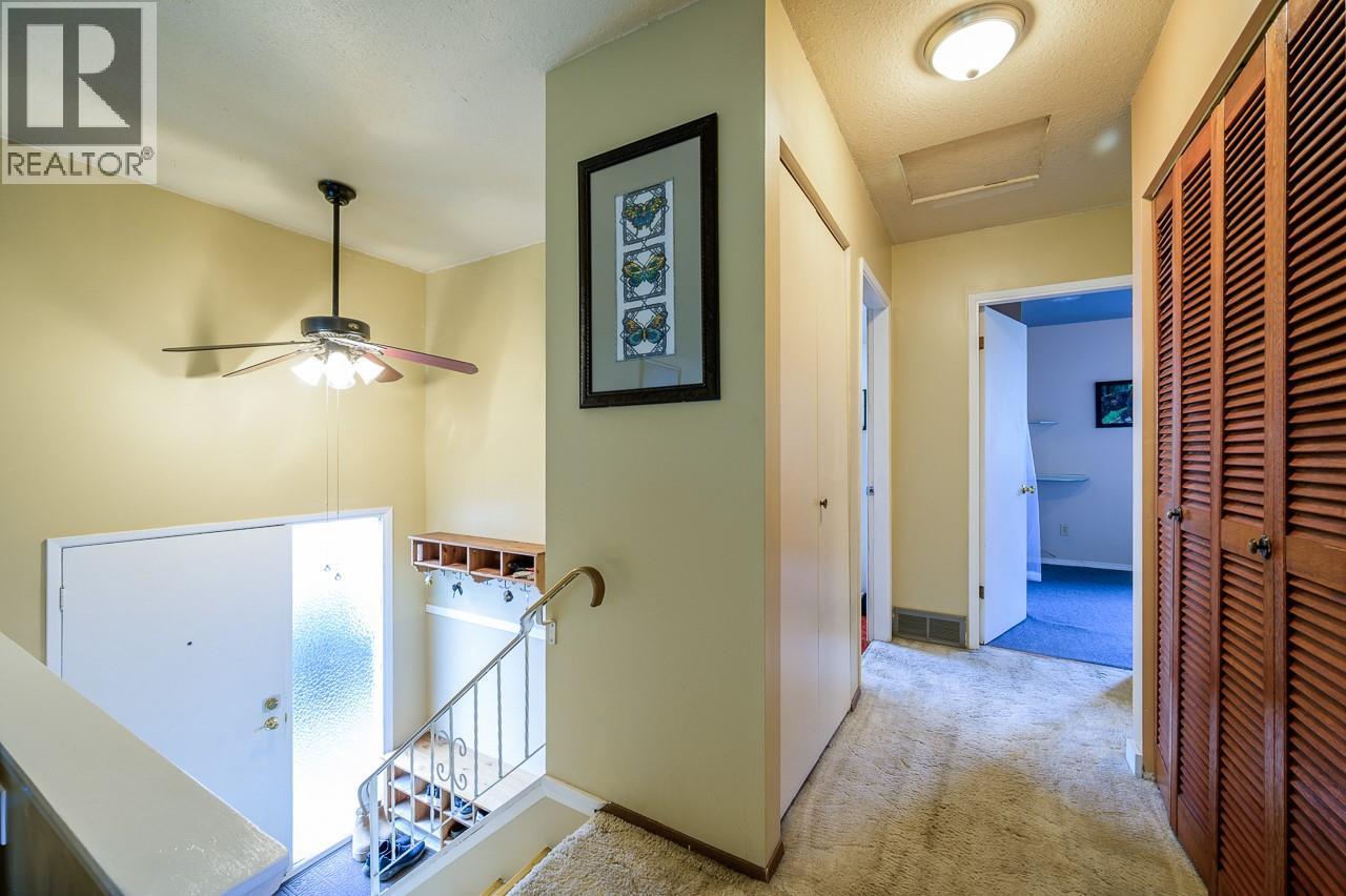 1835 Westsyde Road, Kamloops, BC - Indoor Photo Showing Other Room