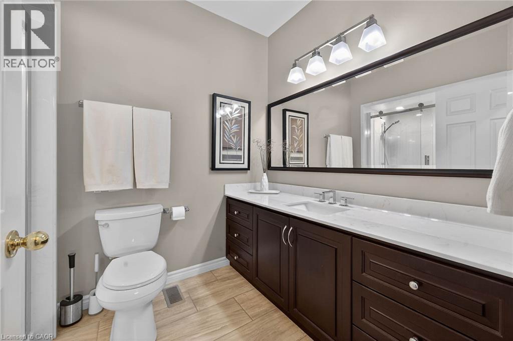 57 Bluelagoon Drive, Mount Hope, ON - Indoor Photo Showing Bathroom