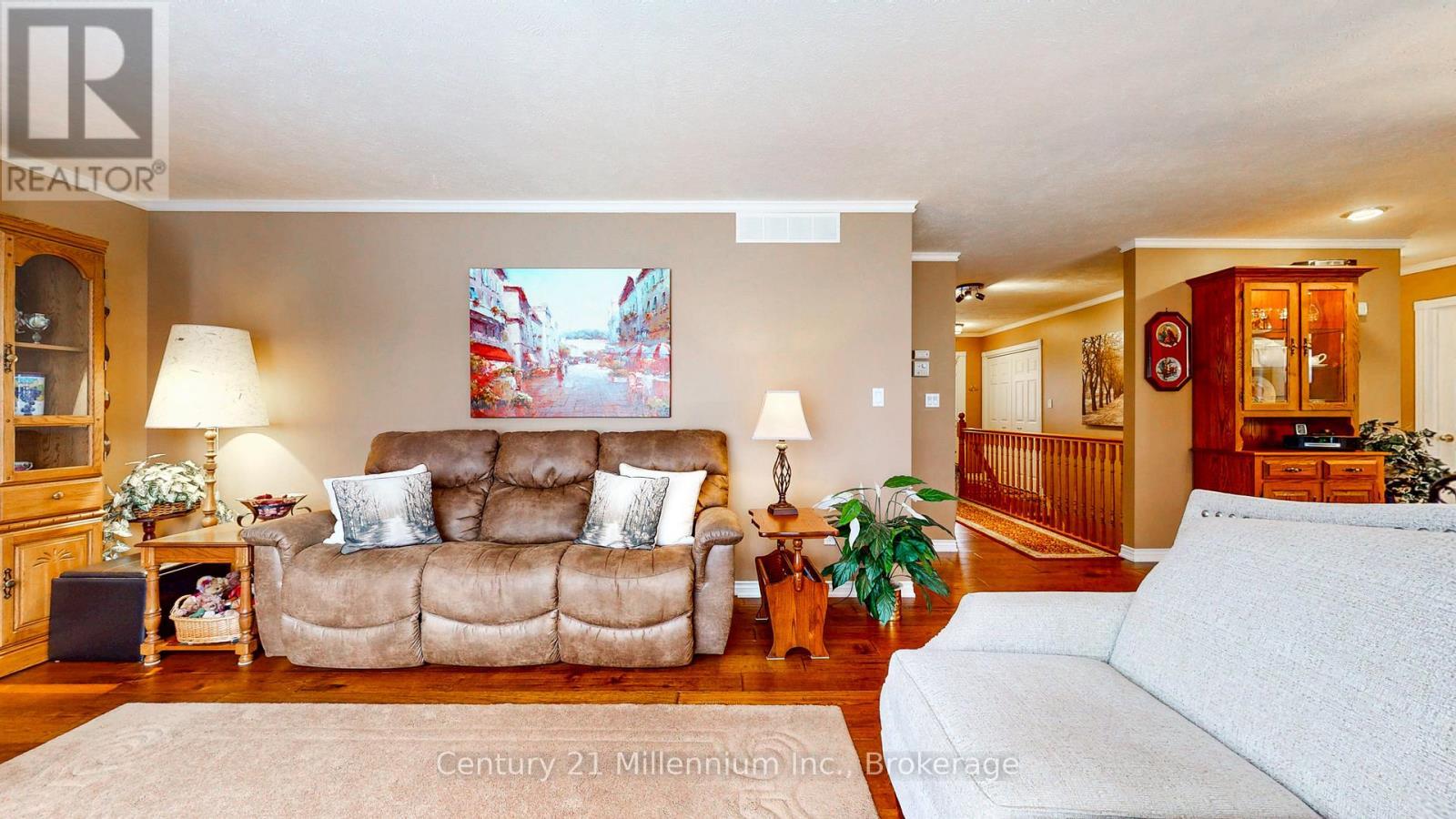 29 Ridge Creek Drive, Meaford, ON - Indoor Photo Showing Living Room