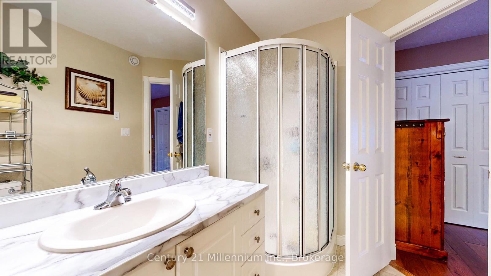 Ensuite - Free Standing Shower - 29 Ridge Creek Drive, Meaford, ON - Indoor Photo Showing Bathroom