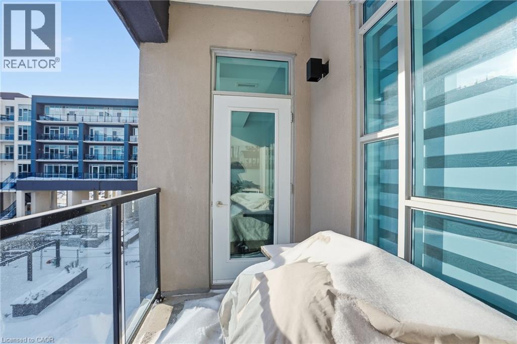 16 Concord Place Unit# 346, Grimsby, ON - Outdoor With Balcony