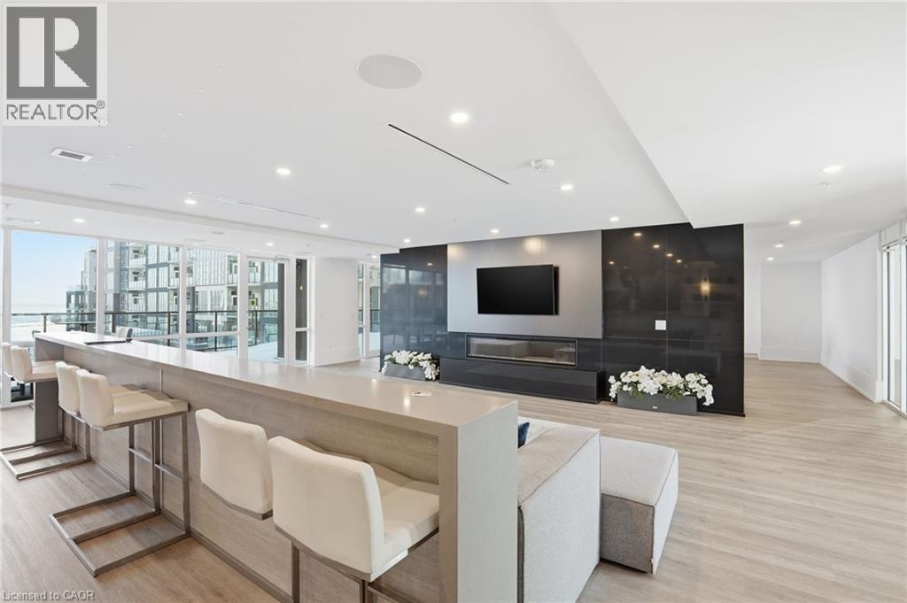 16 Concord Place Unit# 346, Grimsby, ON - Indoor Photo Showing Other Room