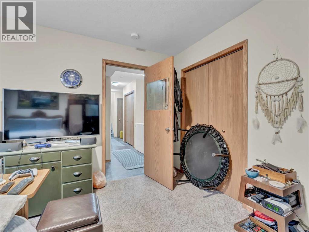 628 Industrial Avenue Se, Medicine Hat, AB - Indoor