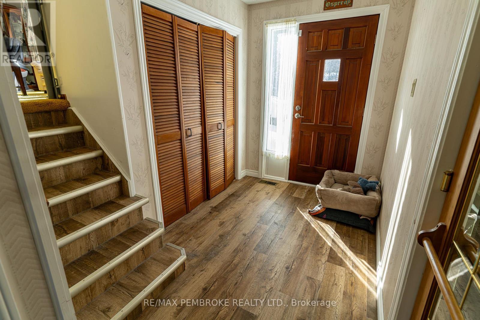 2 Silke Drive, Petawawa, ON - Indoor Photo Showing Other Room