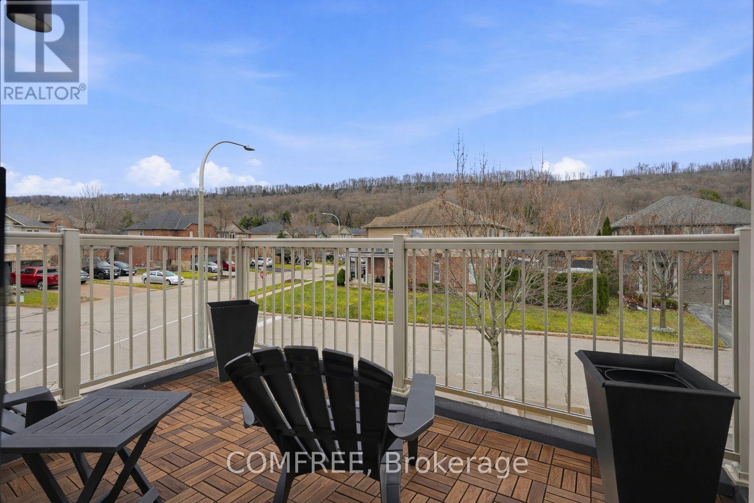 61 Evergreens Drive, Grimsby (Grimsby West), ON - Outdoor