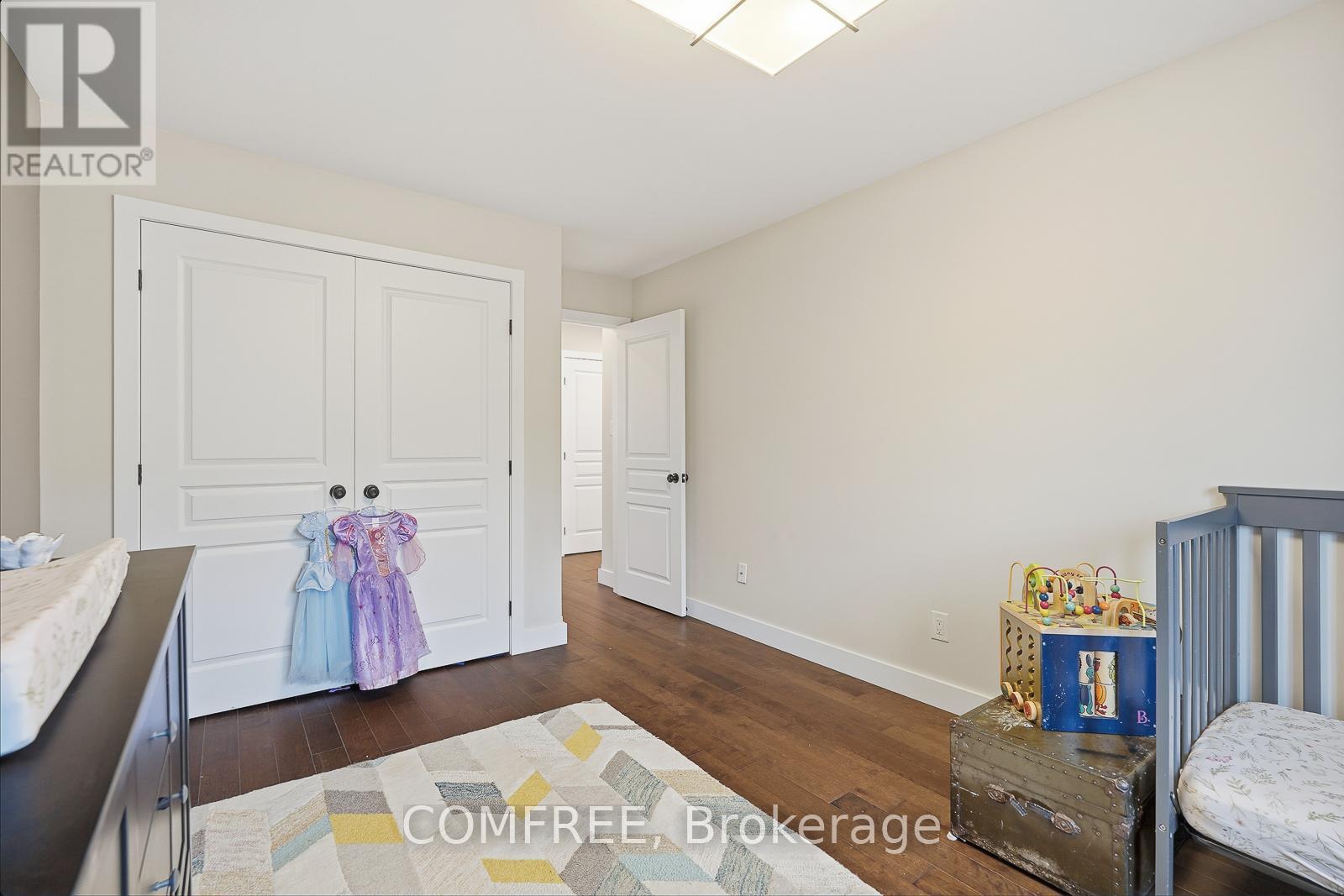 61 Evergreens Drive, Grimsby (Grimsby West), ON - Indoor Photo Showing Bedroom