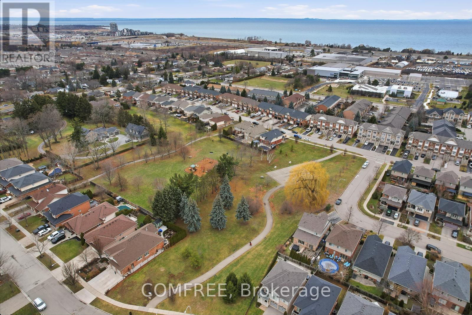 61 Evergreens Drive, Grimsby (Grimsby West), ON - Outdoor With Body Of Water With View