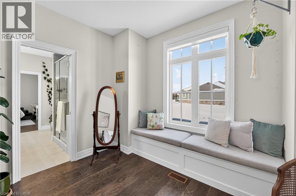 224 Mountain Road, Grimsby, ON - Indoor