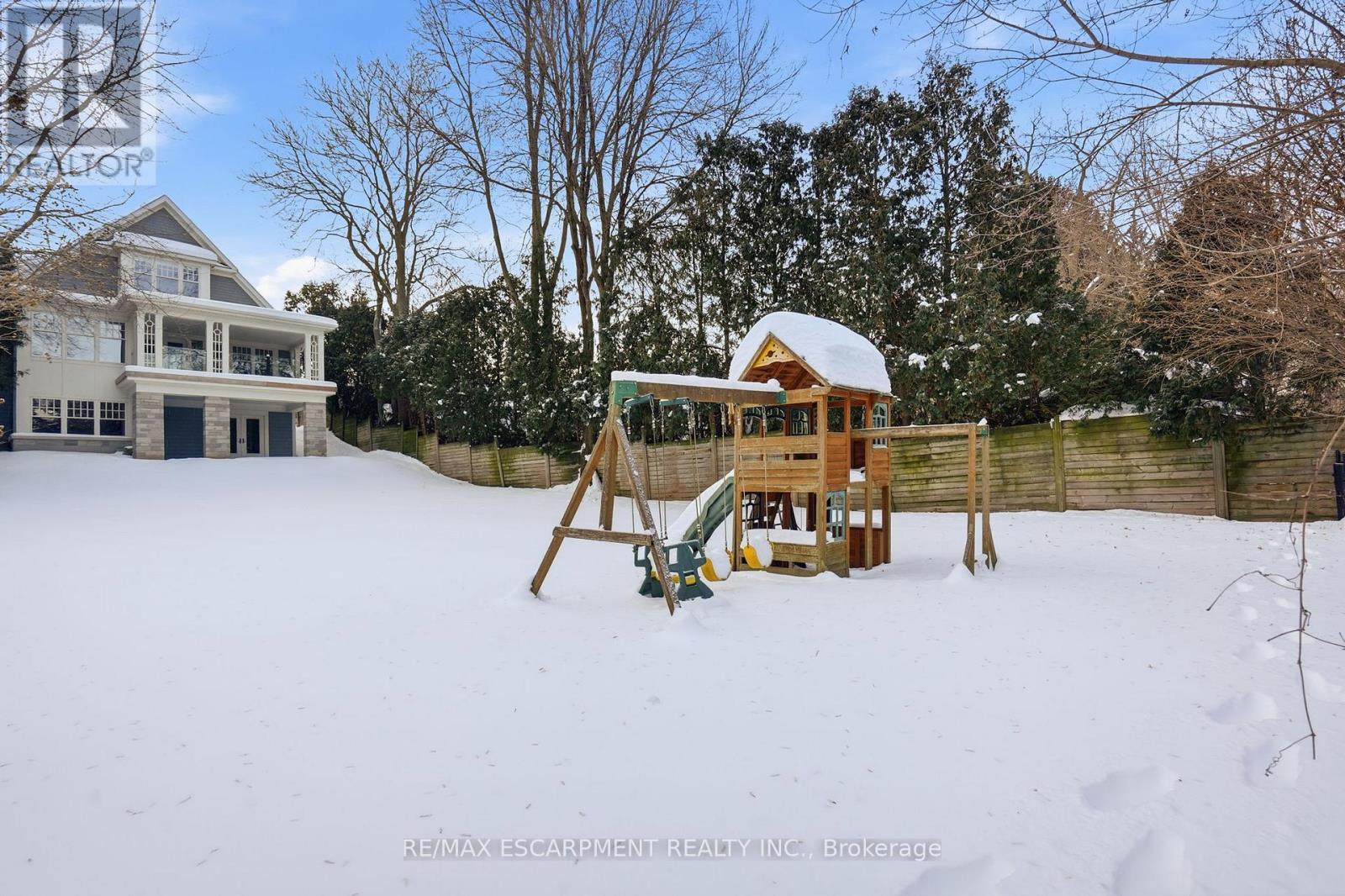 391 Patricia Drive, Burlington, ON - Outdoor