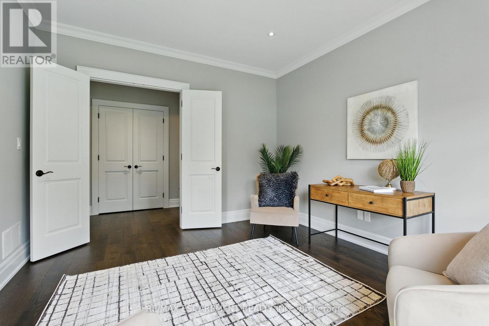 391 Patricia Drive, Burlington, ON - Indoor Photo Showing Bedroom