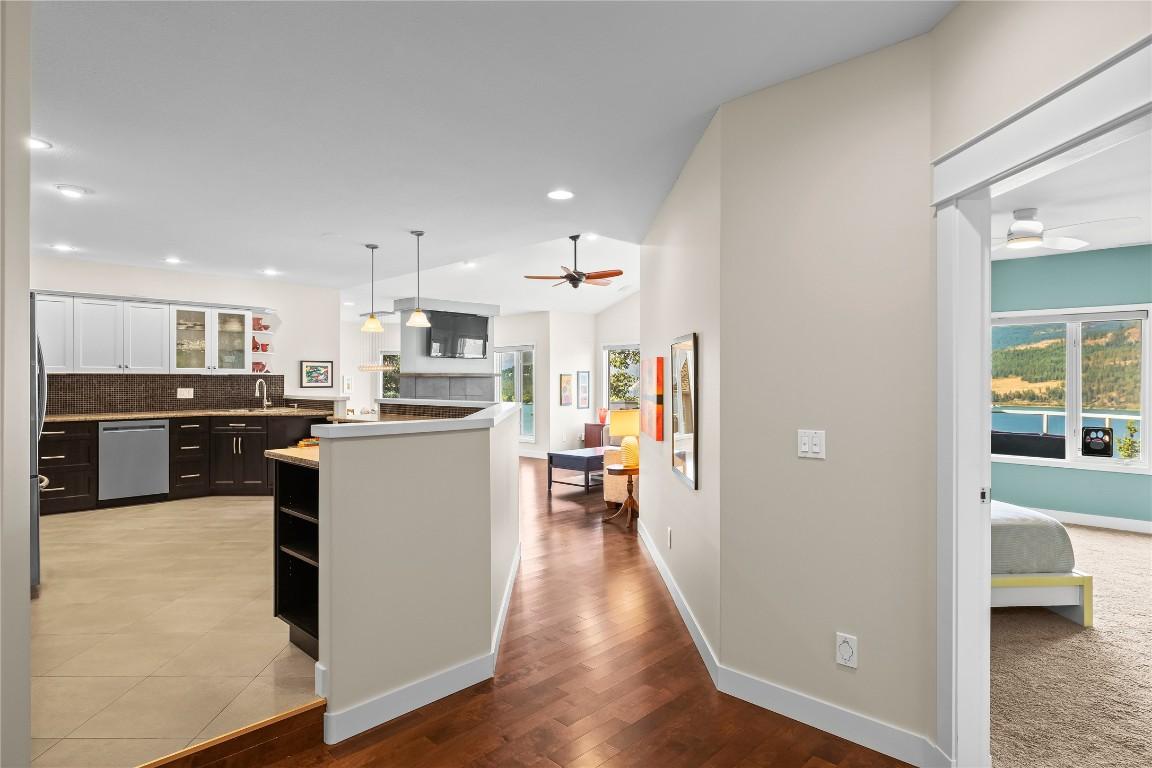 21-83 Peregrine Way, Vernon, BC - Indoor Photo Showing Kitchen