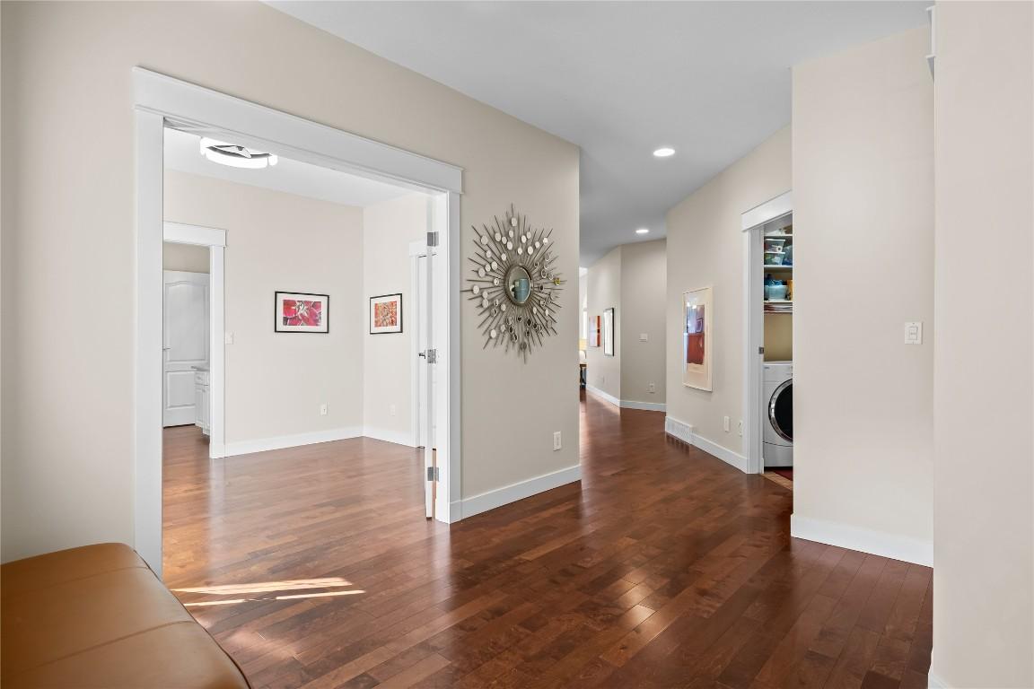 21-83 Peregrine Way, Vernon, BC - Indoor Photo Showing Other Room